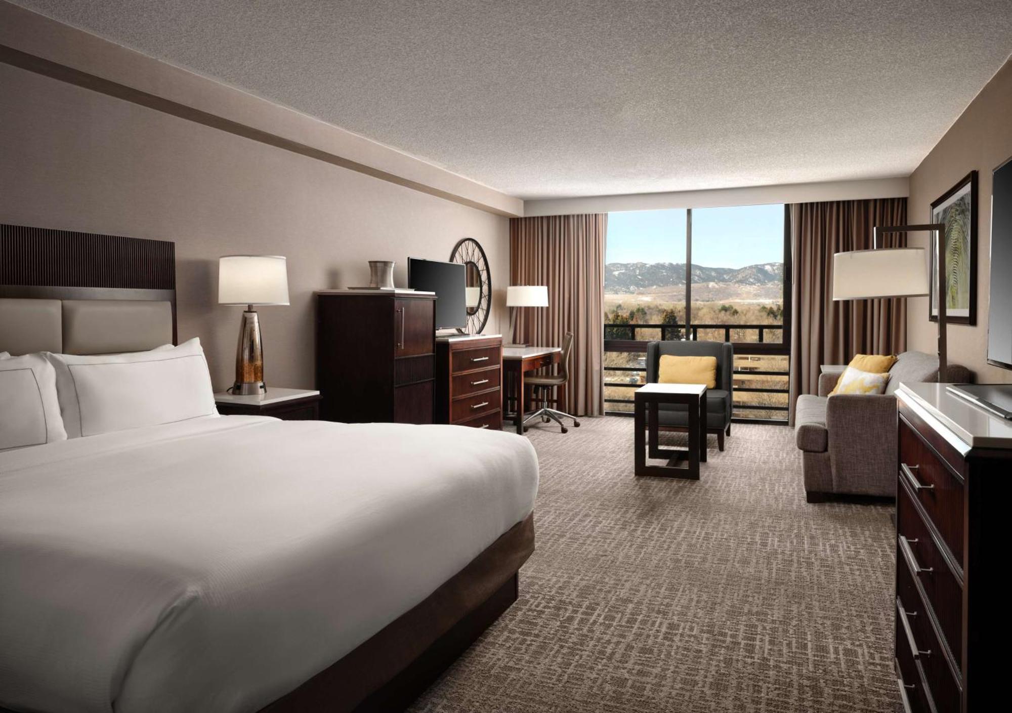 Hilton Fort Collins Exteriör bild